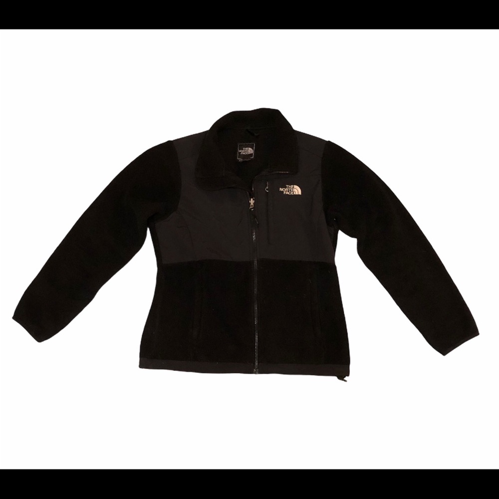 A nice North Face Denali 2. Black women’s S.